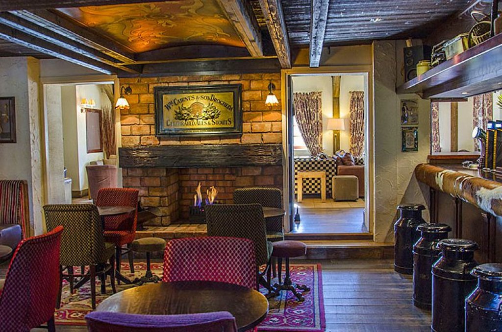 The Birds Bees pub in Scotland.