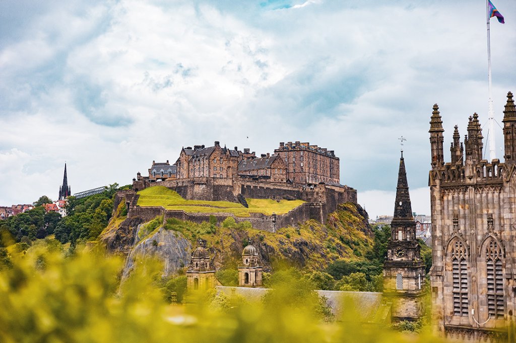 Edinburgh Castle as seen from the west on a cloudy day.